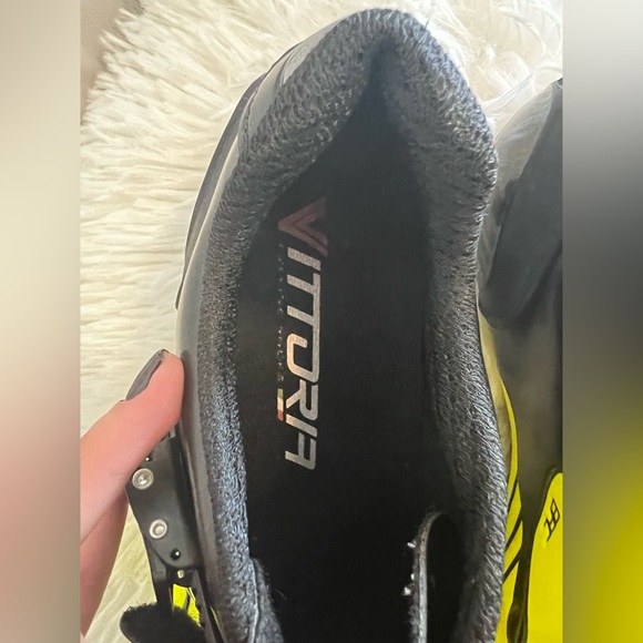 Vittoria Cycling Shoes - Picture 3 of 4